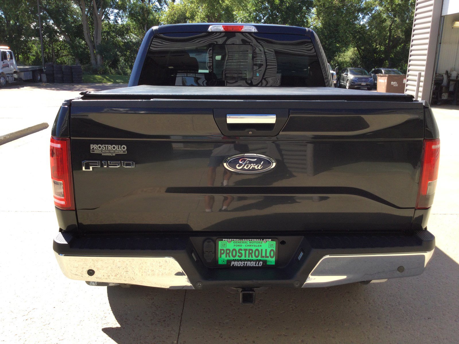Used 2015 Ford F150 XLT w/ Equipment Group 302A Luxury AWD/4WD image 7
