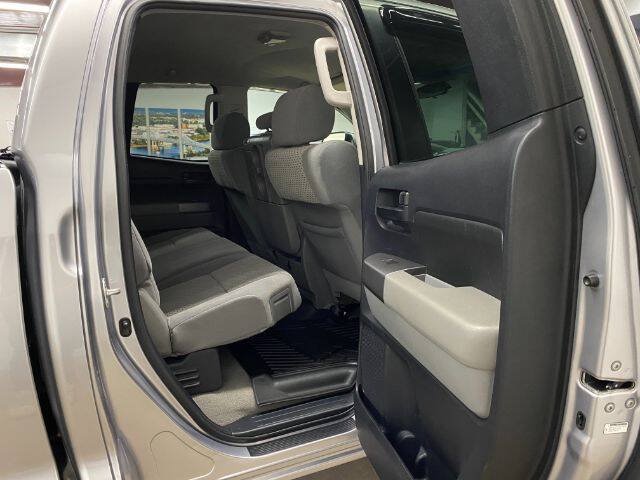 Used 2010 Toyota Tundra 4x4 Double Cab w/ Tow Pkg image 14