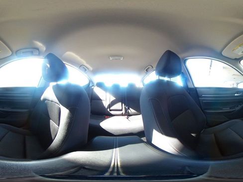 Used 2025 Nissan Altima 2.5 SV FWD image 42