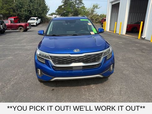 Used 2021 Kia Seltos SX w/ SX Sunroof Package AWD/4WD image 2