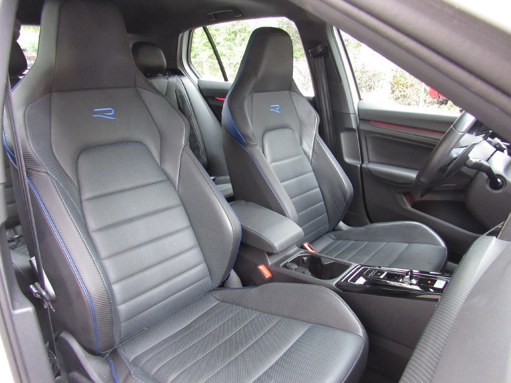 Used 2024 Volkswagen Golf R AWD/4WD image 19