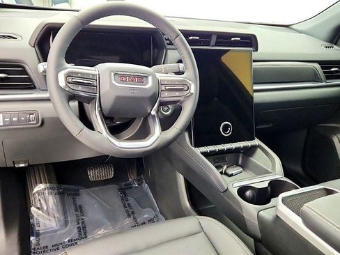 Used 2026 GMC Terrain Elevation w/ Elevation Premium Package FWD image 13