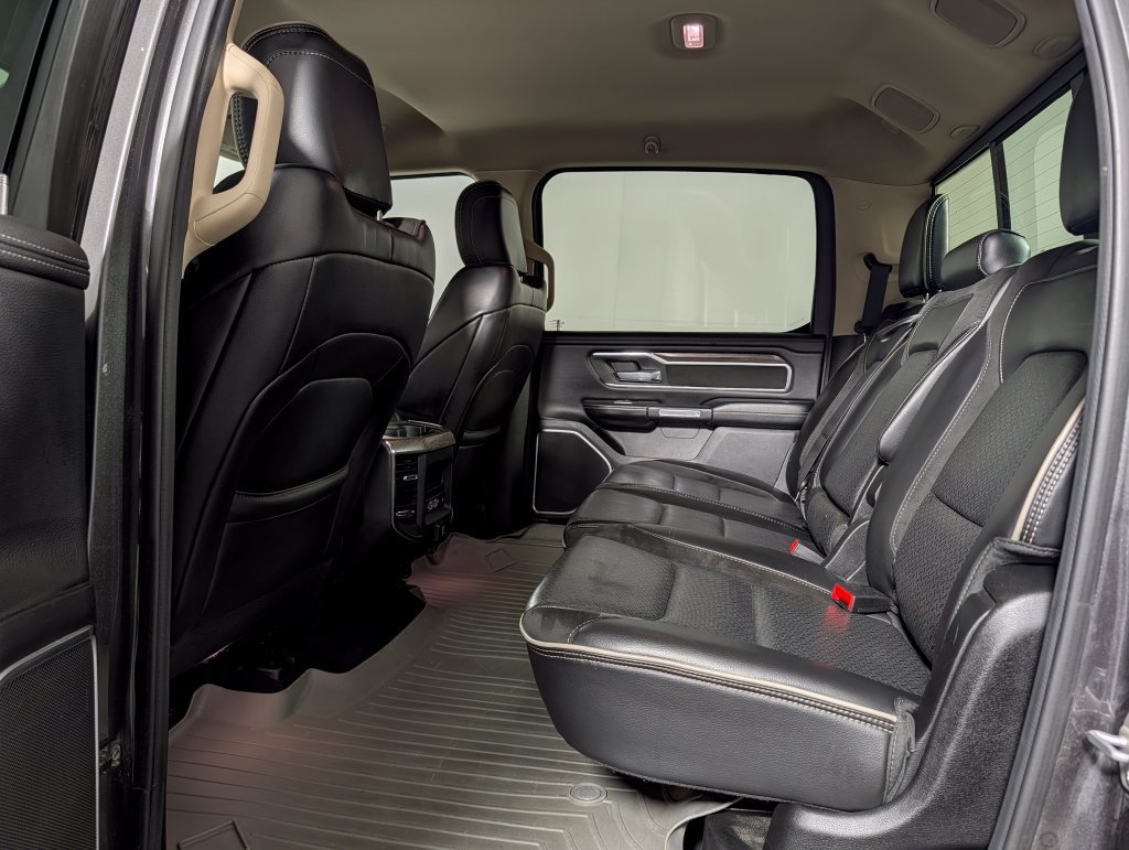 Used 2019 RAM 1500 Laramie AWD/4WD image 12