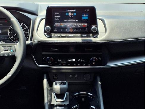Certified 2025 Nissan Rogue SV w/ SV Premium Package FWD image 16