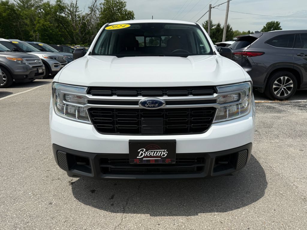 Used 2024 Ford Maverick Lariat w/ FX4 Off-Road Package AWD/4WD image 2