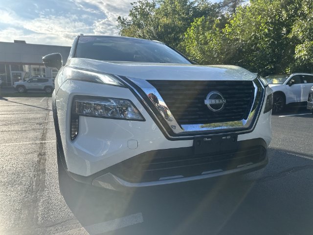Used 2023 Nissan Rogue SL AWD/4WD image 18