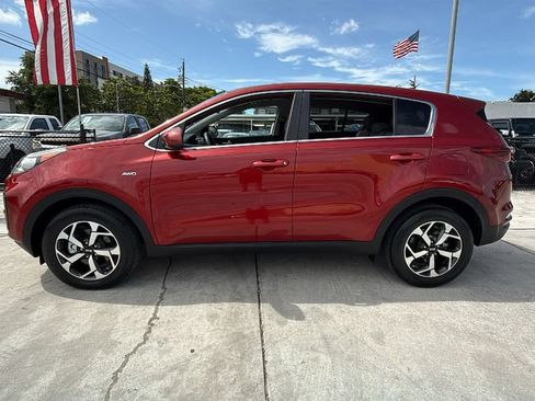 Used 2021 Kia Sportage LX AWD/4WD image 11