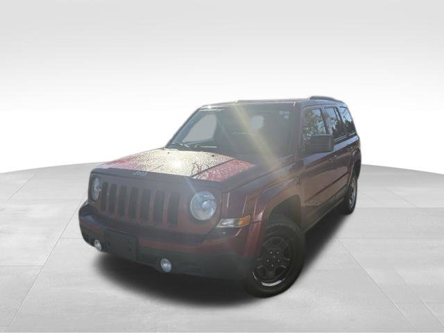 Used 2016 Jeep Patriot Sport w/ Power Value Group AWD/4WD image 1