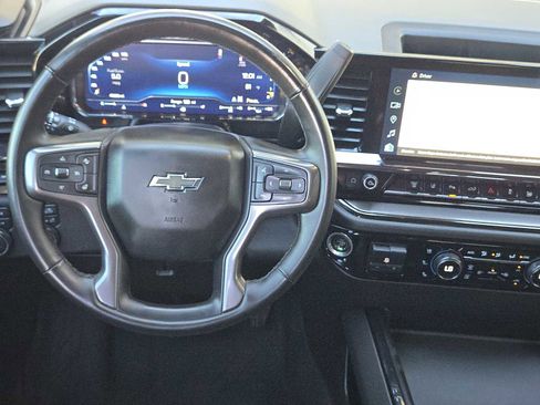 Certified 2024 Chevrolet Silverado 2500 ZR2 w/ Technology Package image 26