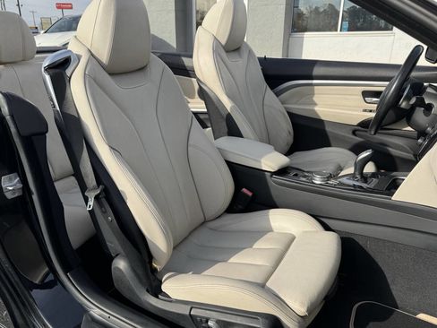 Used 2018 BMW 430i Convertible image 10