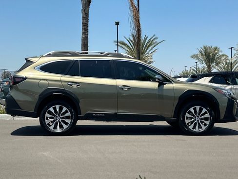 Used 2023 Subaru Outback Touring XT AWD/4WD image 3