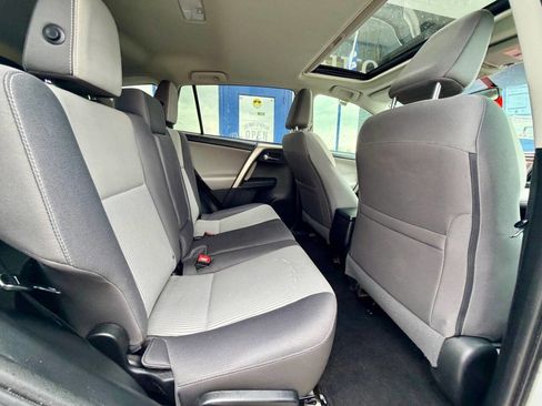 Used 2014 Toyota RAV4 XLE AWD/4WD image 42