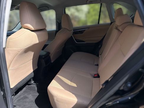 Used 2021 Toyota RAV4 LE w/ Carpet Mat Package (TMS) image 23