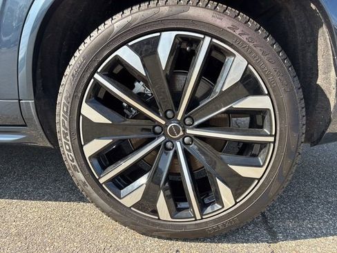 Used 2025 Volvo XC90 B6 Plus AWD/4WD image 9