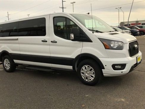 Used 2024 Ford Transit 350 XLT image 2