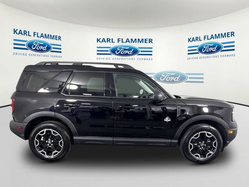 Certified 2025 Ford Bronco Sport Outer Banks w/ Outer Banks Tech Package+ AWD/4WD image 2