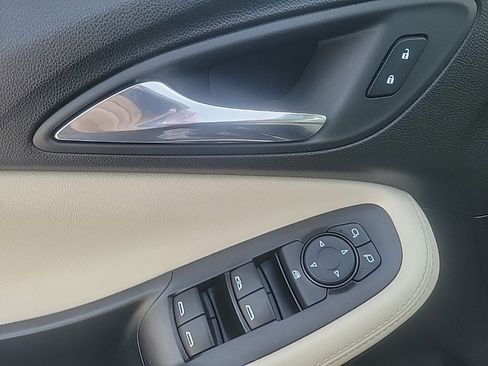 Used 2023 Buick Encore GX Select image 21