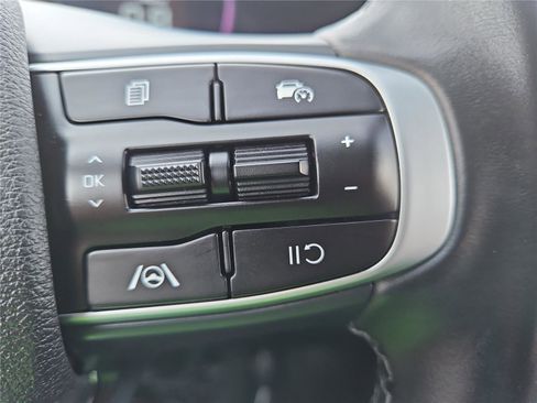 Used 2025 Kia Sportage X-Line image 18