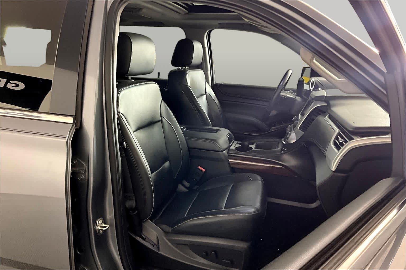 Used 2018 GMC Yukon XL SLT w/ Premium Edition RWD image 9