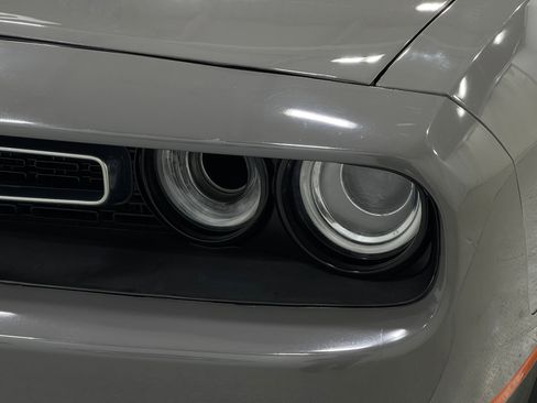 Used 2017 Dodge Challenger R/T w/ Driver Convenience Group image 31