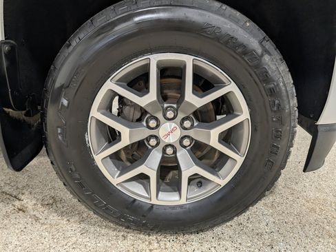 Used 2019 GMC Canyon All Terrain w/ Trailering Package AWD/4WD image 12