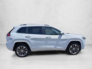 Used 2019 Jeep Cherokee Overland w/ Technology Group AWD/4WD video 4