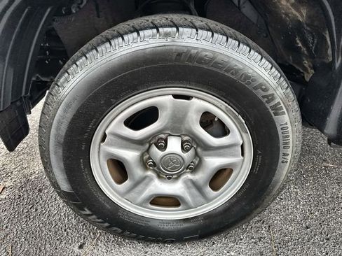 Used 2013 Toyota Tacoma 2WD Access Cab image 18