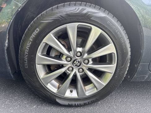 Used 2015 Toyota Camry XLE FWD image 4