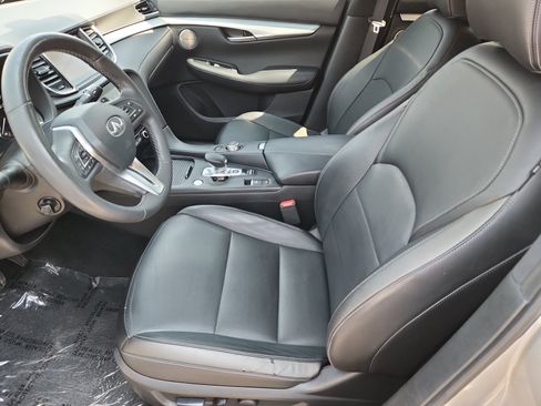 Used 2019 INFINITI QX50 Essential w/ Premium Heat Package AWD/4WD image 29