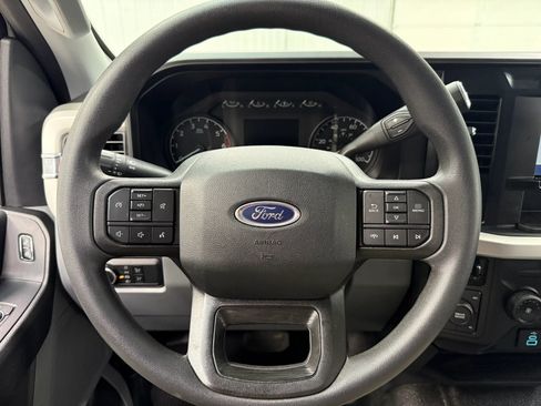 Used 2023 Ford F350 XL w/ Snow Plow/Camper Package AWD/4WD image 19
