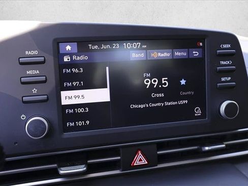 Used 2021 Hyundai Elantra SEL FWD image 16