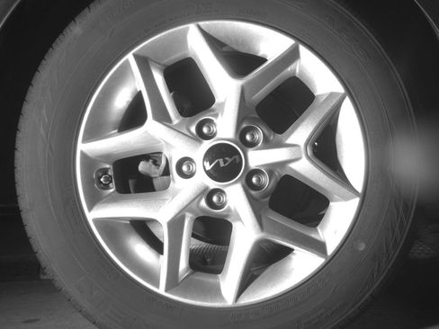 Used 2025 Kia Soul LX w/ LX Technology Package FWD image 15