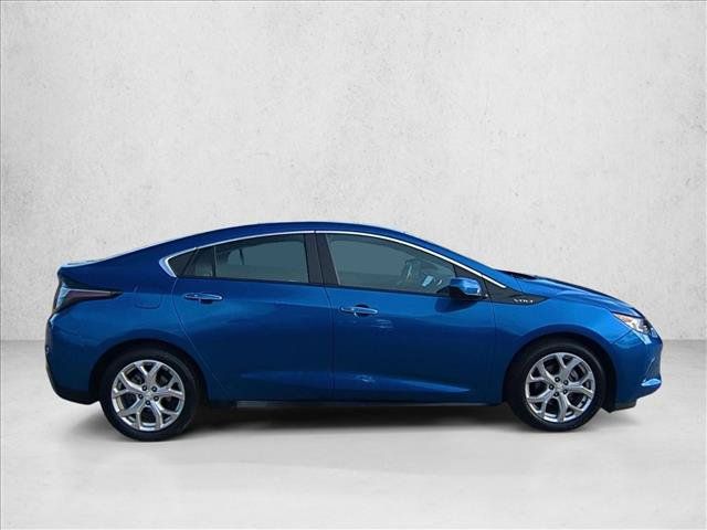 Used 2017 Chevrolet Volt Premier w/ Driver Confidence II Package FWD image 4