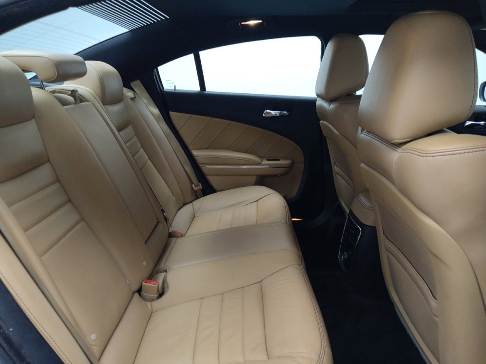 Used 2014 Dodge Charger R/T RWD image 19