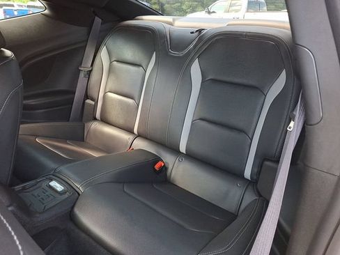 Used 2017 Chevrolet Camaro SS RWD image 10