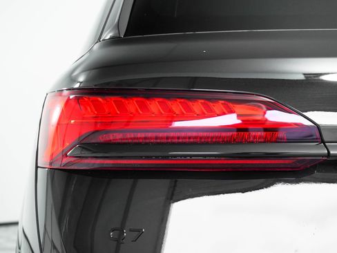 New 2025 Audi Q7 3.0T Premium Plus image 14