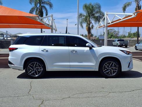 Used 2024 Lexus TX 350 FWD w/ Captains Chair Package image 3