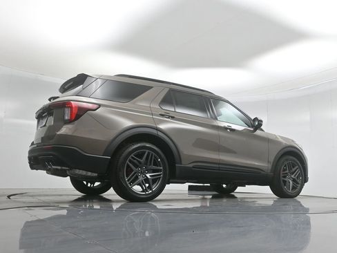 New 2026 Ford Explorer ST w/ Sun And Sound Package image 49