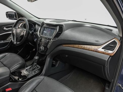 Used 2018 Hyundai Santa Fe Sport image 17