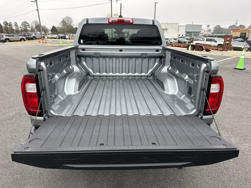 Certified 2023 GMC Canyon Elevation image 18