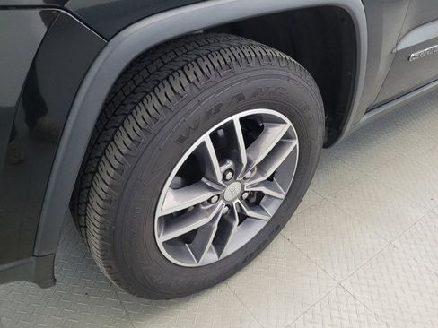 Used 2017 Jeep Grand Cherokee Limited AWD/4WD image 31