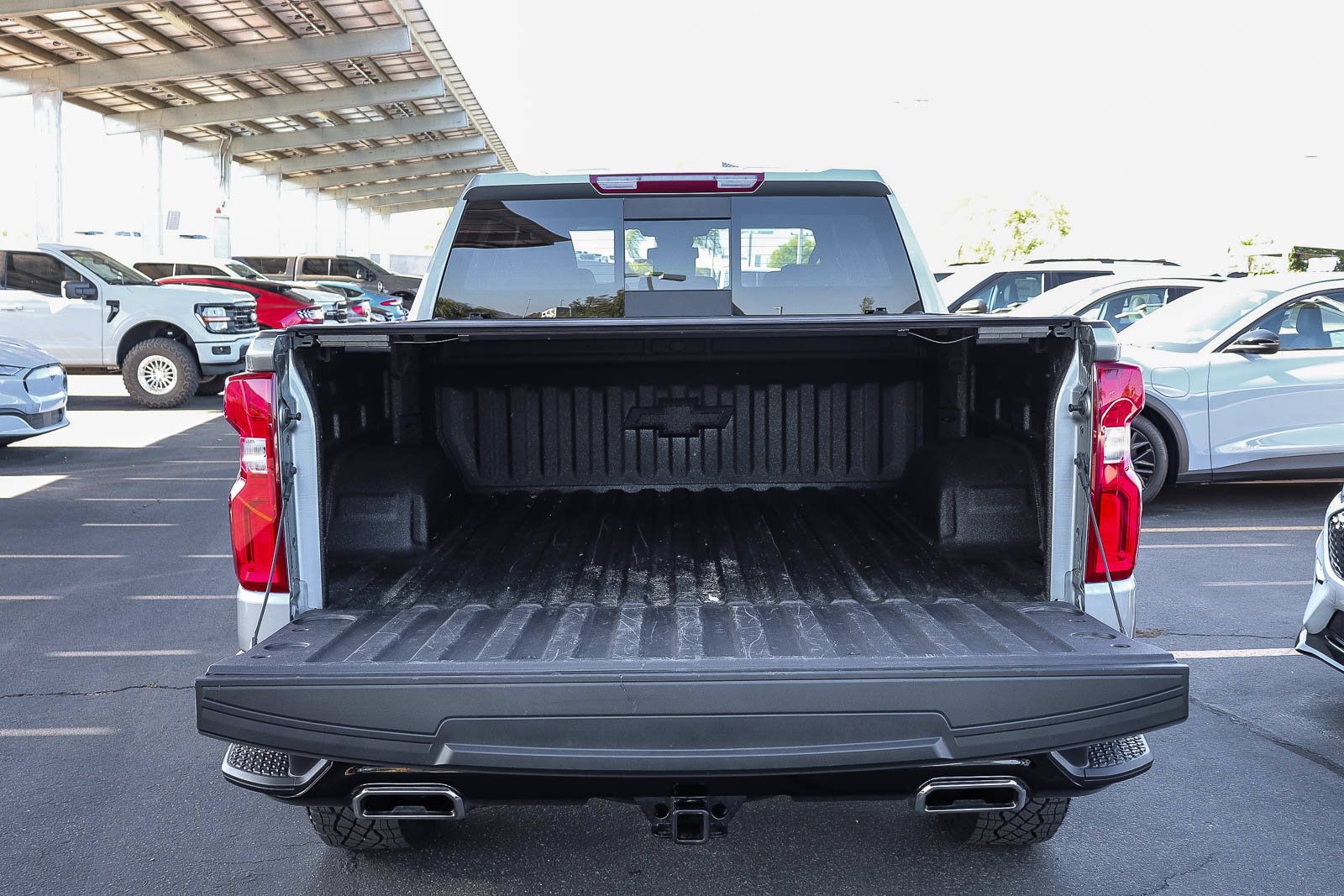 Used 2023 Chevrolet Silverado 1500 LT Trail Boss w/ LT Trail Boss Premium Package AWD/4WD image 28
