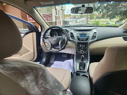 Used 2014 Hyundai Elantra SE w/ Option Group 02 image 19