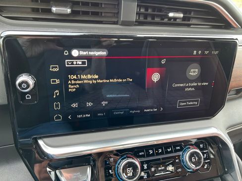 Used 2025 GMC Sierra 2500 Denali Ultimate image 25