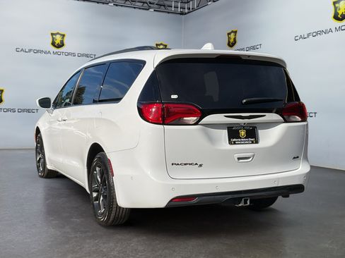Used 2020 Chrysler Pacifica Touring-L image 7