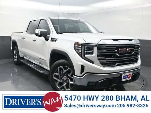 Used 2024 GMC Sierra 1500 SLT image 1