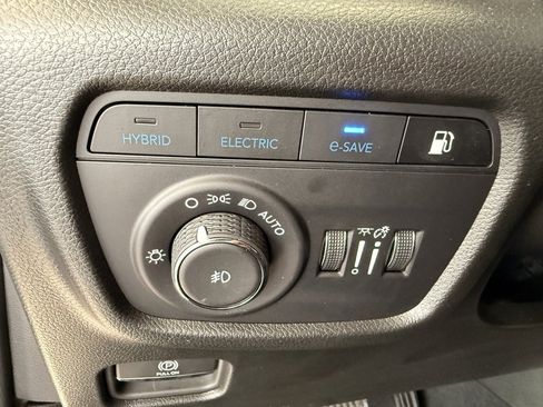 Used 2024 Jeep Grand Cherokee Limited 4xe w/ Luxury Tech Group II image 32