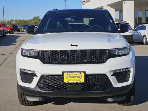 New 2025 Jeep Grand Cherokee Limited image 2