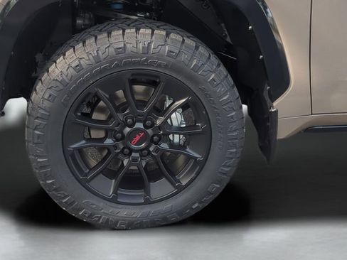 New 2026 Toyota Tundra Limited AWD/4WD image 27