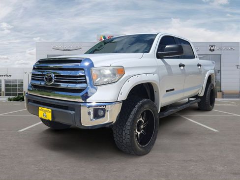 Used 2016 Toyota Tundra SR5 w/ SR5 Upgrade Package RWD image 1